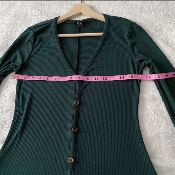 Sold - Picture 2 of 7